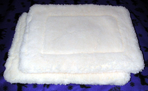 Lambskin dog outlet bed